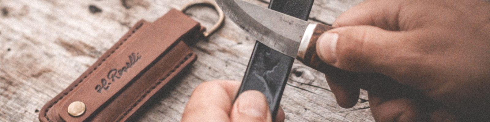 Roselli Messer wird geschliffen