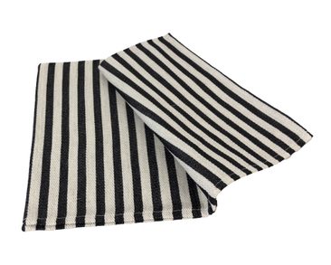 Pisla Sitzunterlage für die Sauna - Schwarz-beige gestreift - Freisteller